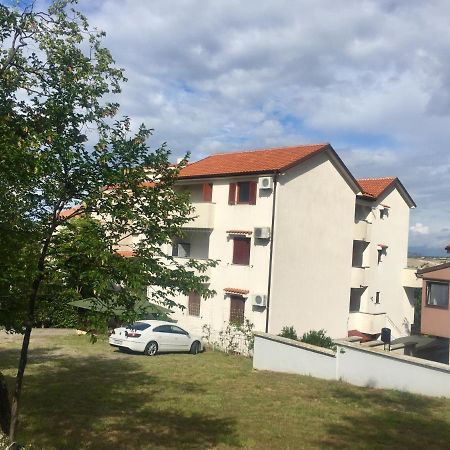 Amz Ap4 Apartment Jadranovo Exterior foto